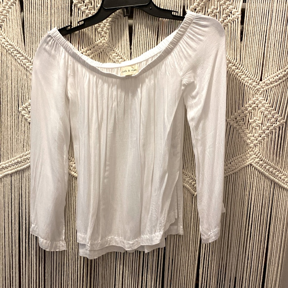 Anthropology Cloth & Stone top - off shoulders